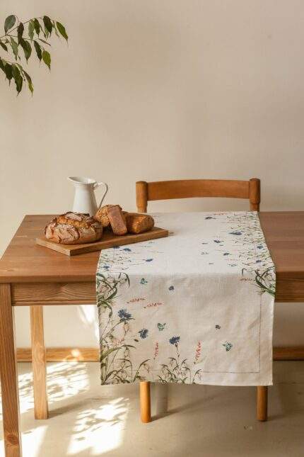 Linen table runner, Cornflowers, party table runner, 100% linen, table runner, PR0643